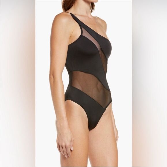 Normal Kamali Snake Mesh One shoulder Swimsuit, size Medium, $265 - Picture 2 of 6